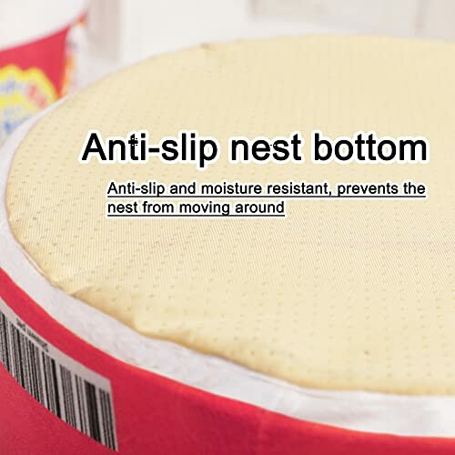 Close-up of anti-slip nest bottom with text description, highlighting the bed's safety features.